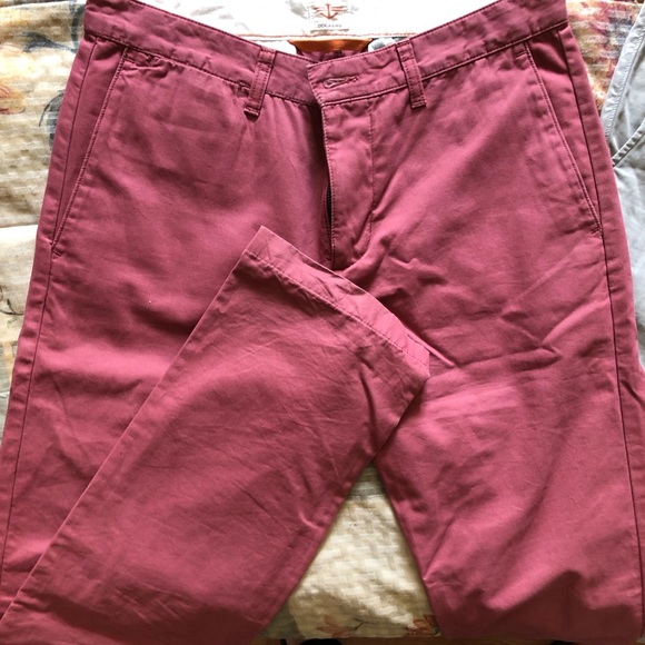 BRAND NEW 2 pairs of Dockers - Picture 4 of 4